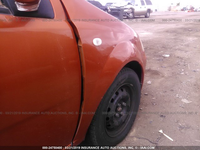 KL1TD52685B503651 - 2005 CHEVROLET AVEO LS ORANGE photo 6