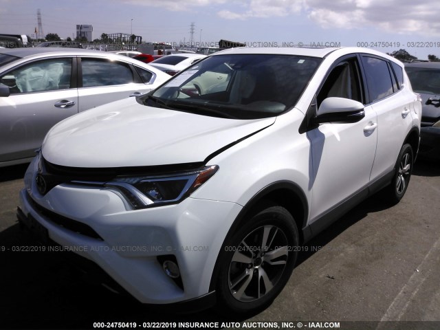 JTMWFREVXJJ744234 - 2018 TOYOTA RAV4 ADVENTURE/XLE 白色 照片 2
