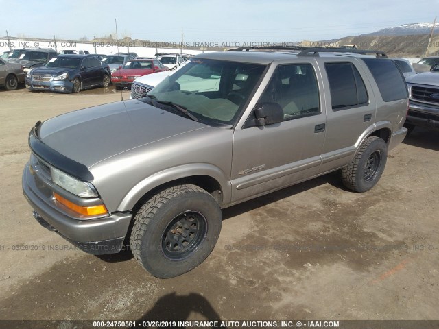 1GNDT13X34K164979 - 2004 CHEVROLET BLAZER SILVER photo 2