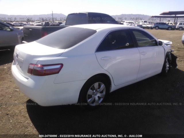 4T4BE46K78R040558 - 2008 TOYOTA CAMRY CE/LE/XLE/SE WHITE photo 4
