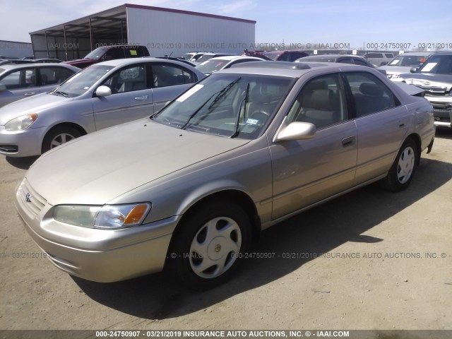 4T1BF22K1VU918109 - 1997 TOYOTA CAMRY CE/LE/XLE 米色 照片 2