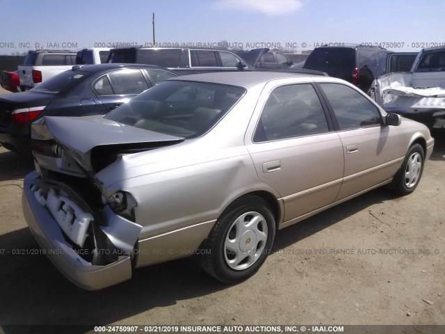 4T1BF22K1VU918109 - 1997 TOYOTA CAMRY CE/LE/XLE 米色 照片 4
