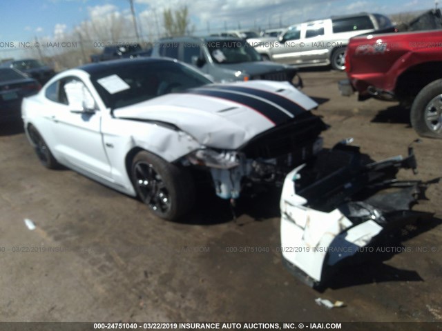 1FA6P8CF4J5180517 - 2018 FORD MUSTANG GT WHITE photo 1