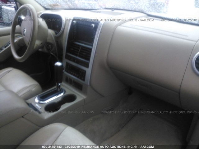 4M2EN4JE1AUJ03294 - 2010 MERCURY MOUNTAINEER PREMIER WHITE photo 5