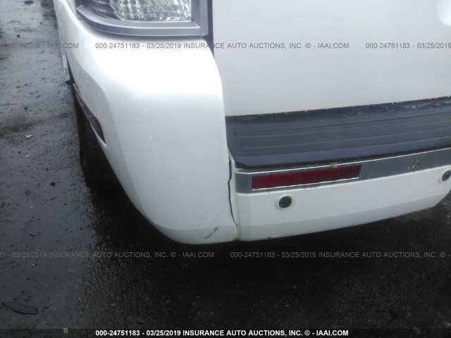 4M2EN4JE1AUJ03294 - 2010 MERCURY MOUNTAINEER PREMIER WHITE photo 6