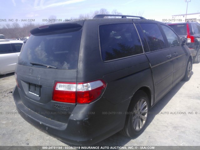 5FNRL38885B076620 - 2005 HONDA ODYSSEY TOURING SILVER photo 4