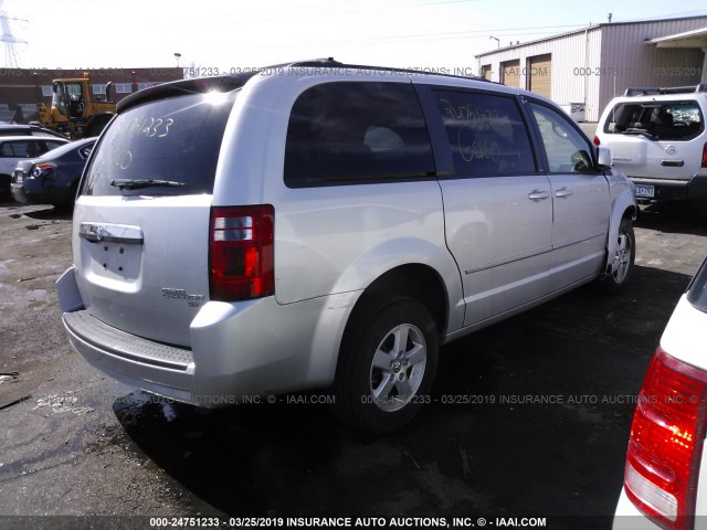 2D4RN5D15AR317081 - 2010 DODGE GRAND CARAVAN SXT SILVER photo 4