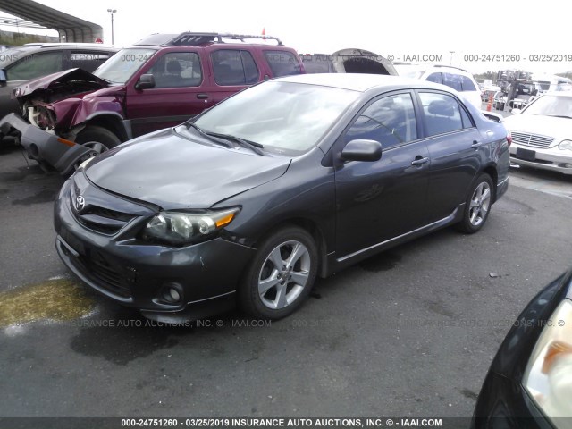 2T1BU4EE4DC103300 - 2013 TOYOTA COROLLA S/LE GRAY photo 2