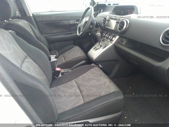 JTLZE4FE5FJ069129 - 2015 TOYOTA SCION XB 白色 照片 5