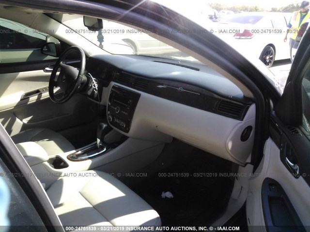 2G1WC5E39D1193303 - 2013 CHEVROLET IMPALA LTZ GRAY photo 5