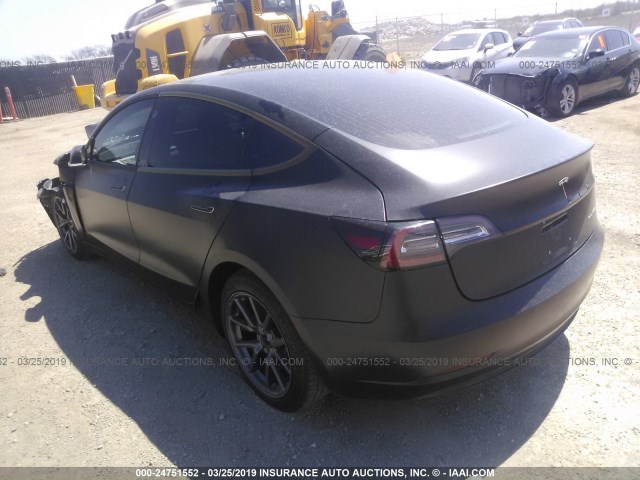 5YJ3E1EBXJF098214 - 2018 TESLA MODEL 3 BLACK photo 3