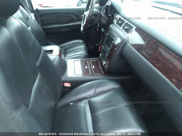 1GKFK63897J372051 - 2007 GMC YUKON DENALI TAN photo 5