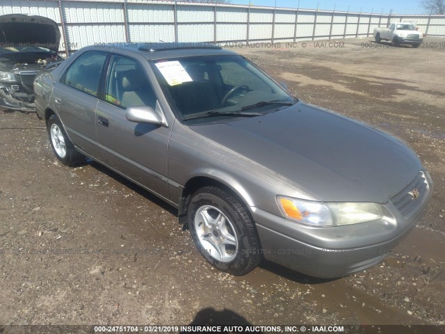 4T1BF22K9WU057151 - 1998 TOYOTA CAMRY CE/LE/XLE 棕色 照片 1