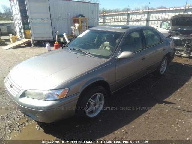 4T1BF22K9WU057151 - 1998 TOYOTA CAMRY CE/LE/XLE 棕色 照片 2