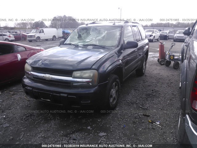 1GNDS13S752151189 - 2005 CHEVROLET TRAILBLAZER LS/LT BLACK photo 2