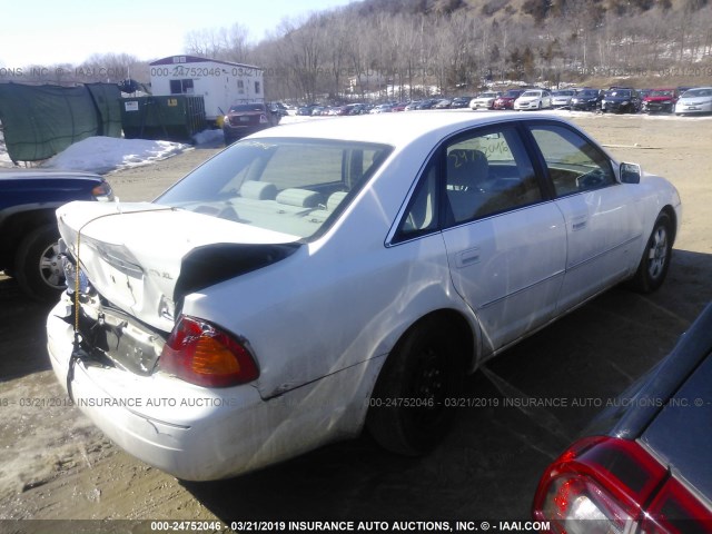 4T1BF28B7YU073200 - 2000 TOYOTA AVALON XL/XLS WHITE photo 4