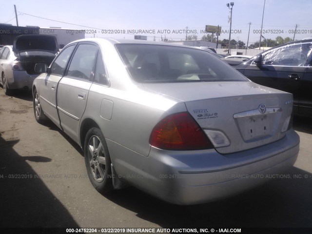 4T1BF28B42U210231 - 2002 TOYOTA AVALON XL/XLS SILVER photo 3