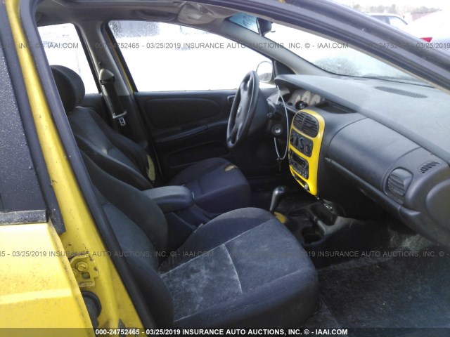 1B3ES56C12D581830 - 2002 DODGE NEON ES YELLOW photo 5