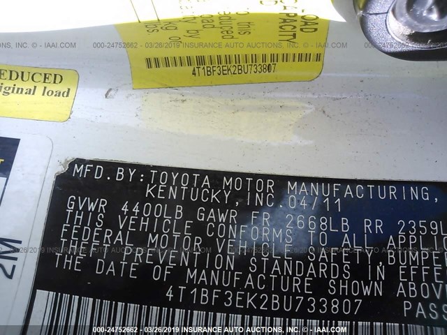 4T1BF3EK2BU733807 - 2011 TOYOTA CAMRY SE/LE/XLE WHITE photo 9