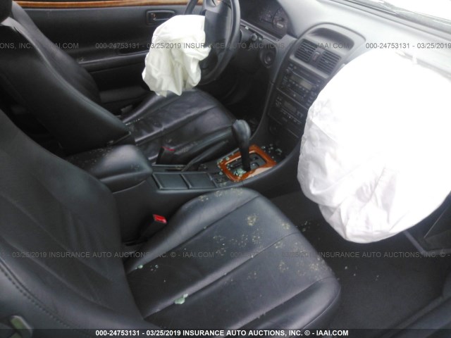 2T1CF28P22C543898 - 2002 TOYOTA CAMRY SOLARA SE/SLE WHITE photo 5