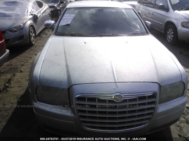 2C3KA43R28H133541 - 2008 CHRYSLER 300 LX SILVER photo 6