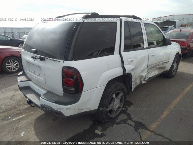 1GNDT13S342234727 - 2004 CHEVROLET TRAILBLAZER LS/LT WHITE photo 4