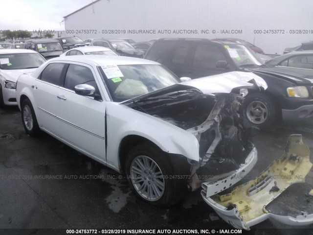 2C3CA5CV3AH326973 - 2010 CHRYSLER 300 TOURING WHITE photo 1