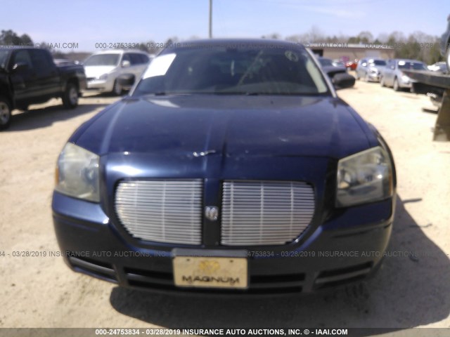 2D4GZ48V05H579329 - 2005 DODGE MAGNUM SXT BLUE photo 6