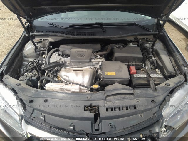 4T1BF1FK8FU018376 - 2015 TOYOTA CAMRY LE/XLE/SE/XSE GRAY photo 10