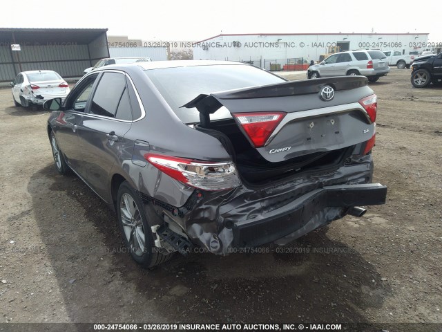 4T1BF1FK8FU018376 - 2015 TOYOTA CAMRY LE/XLE/SE/XSE GRAY photo 6