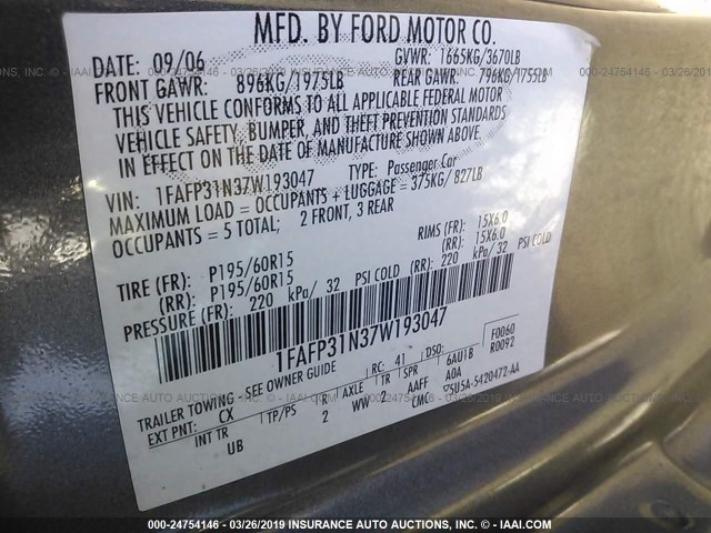 1FAFP31N37W193047 - 2007 FORD FOCUS ZX3/S/SE/SES GRAY photo 9