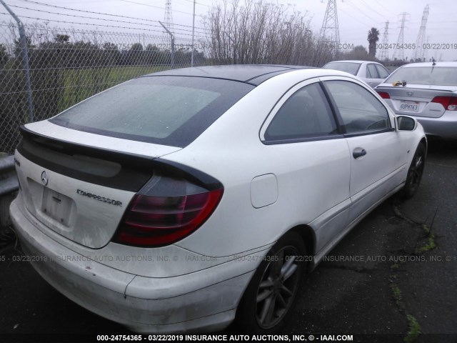 WDBRN40J23A485604 - 2003 MERCEDES-BENZ C 230K SPORT COUPE WHITE photo 4