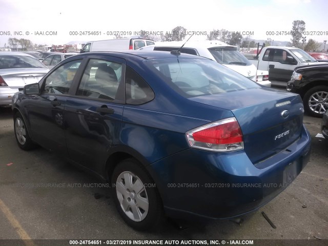 1FAHP34N18W281715 - 2008 FORD FOCUS S/SE BLUE photo 3