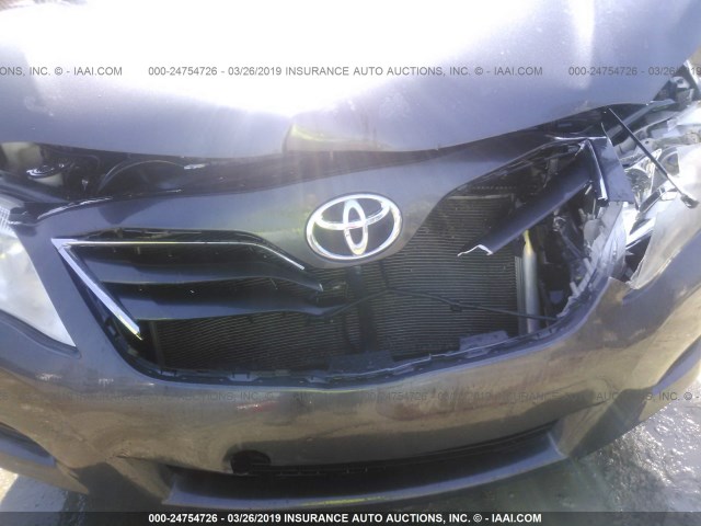 4T1BF3EK3BU672029 - 2011 TOYOTA CAMRY SE/LE/XLE GRAY photo 6