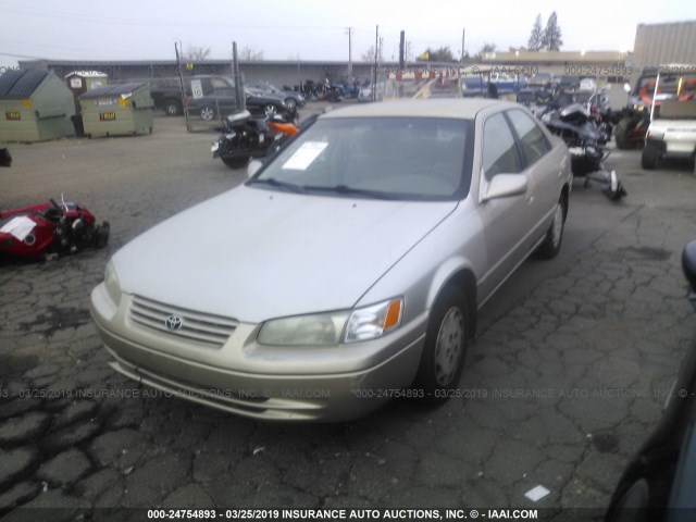 JT2BG22K7V0097146 - 1997 TOYOTA CAMRY LE/XLE Braun Foto 2