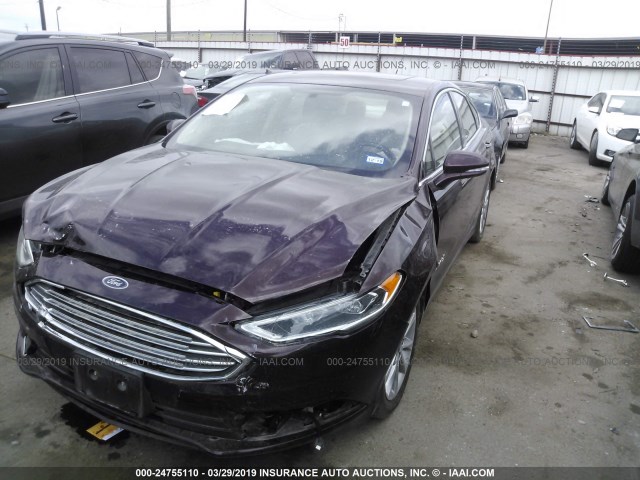 3FA6P0LU1HR304511 - 2017 FORD FUSION SE HYBRID MAROON photo 2