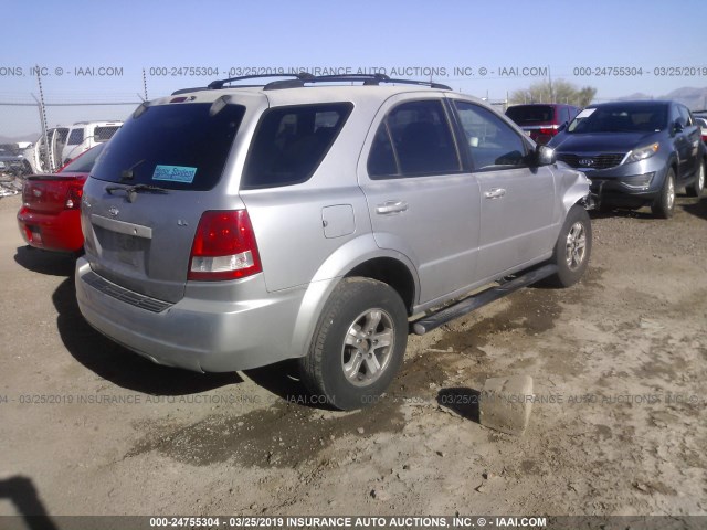 KNDJD733045240116 - 2004 KIA SORENTO EX/LX SILVER photo 4