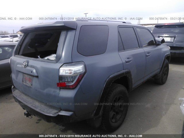 JTEBU5JR1J5608083 - 2018 TOYOTA 4RUNNER SR5 PREM/LTDL/TRAIL/TRD GRAY photo 4