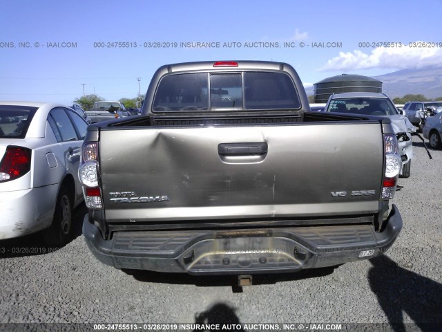 3TMLU4EN1EM140737 - 2014 TOYOTA TACOMA DOUBLE CAB 棕色 照片 6