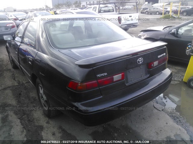 JT2BG22KXW0164257 - 1998 TOYOTA CAMRY CE/LE/XLE 黑色 照片 3