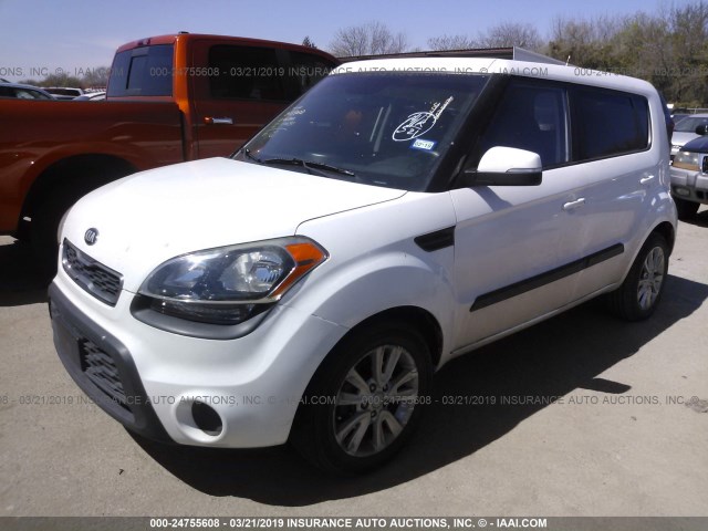 KNDJT2A62D7758574 - 2013 KIA SOUL +/!/SPORT WHITE photo 2