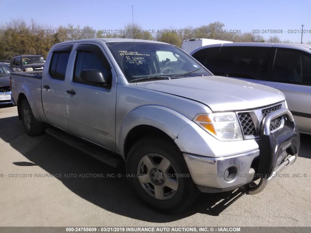 1N6AD09U37C407380 - 2007 NISSAN FRONTIER CREW CAB LE/SE/OFF ROAD SILVER photo 1