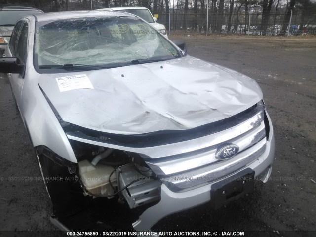 3FAHP0GA7BR138155 - 2011 FORD FUSION S SILVER photo 6