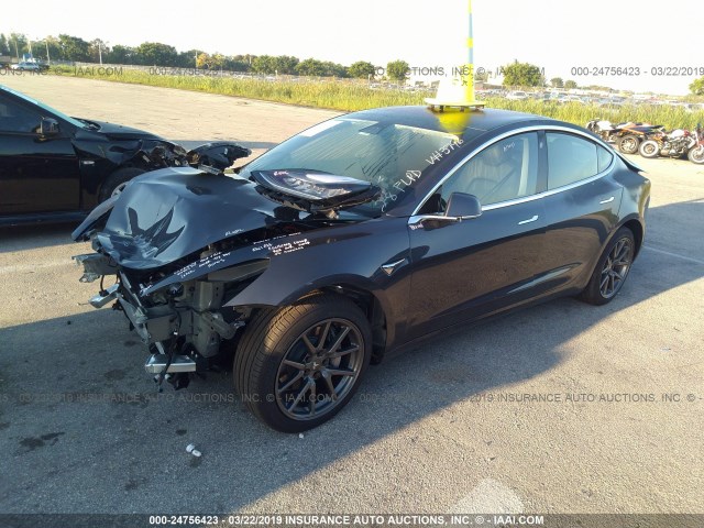 5YJ3E1EAXJF123796 - 2018 TESLA MODEL 3 GRAY photo 2