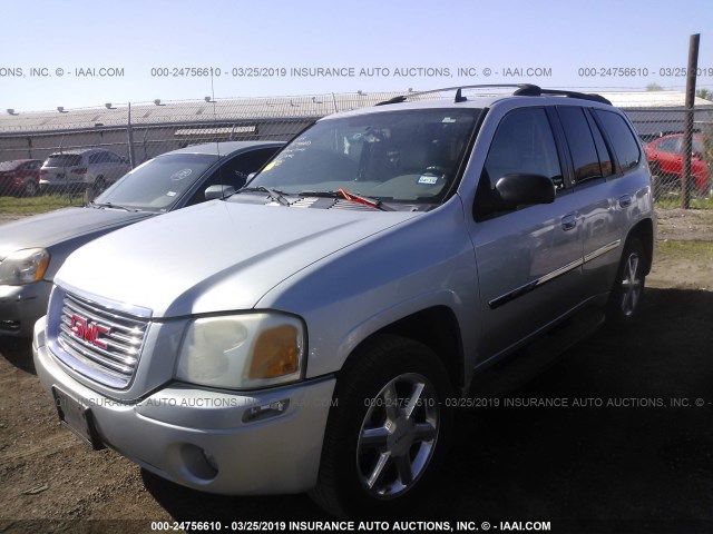 1GKDS13S572222776 - 2007 GMC ENVOY SILVER photo 2