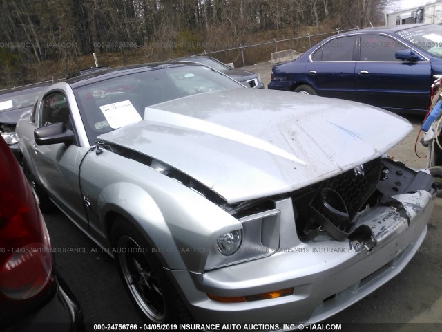 1ZVHT82H395100005 - 2009 FORD MUSTANG GT SILVER photo 1