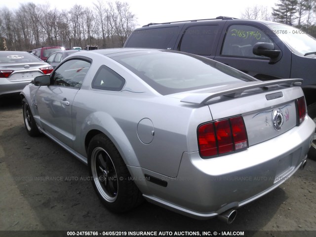 1ZVHT82H395100005 - 2009 FORD MUSTANG GT SILVER photo 3