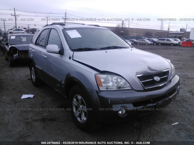 KNDJC733965635028 - 2006 KIA SORENTO EX/LX SILVER photo 1