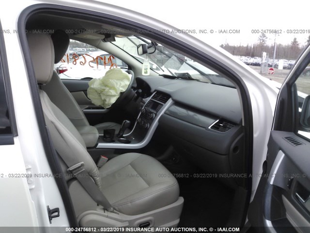 2FMDK3JC7EBB35791 - 2014 FORD EDGE SEL WHITE photo 5