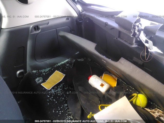 WMEEJ31X28K153075 - 2008 SMART FORTWO PURE/PASSION WHITE photo 8